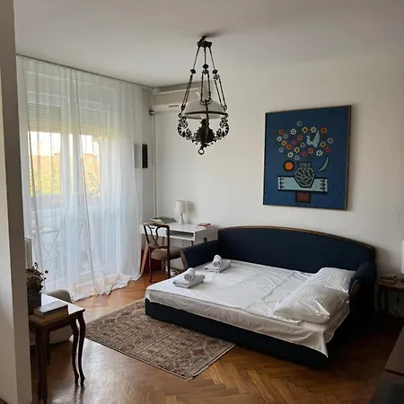 Apartamento Sweet House Retro Belgrado